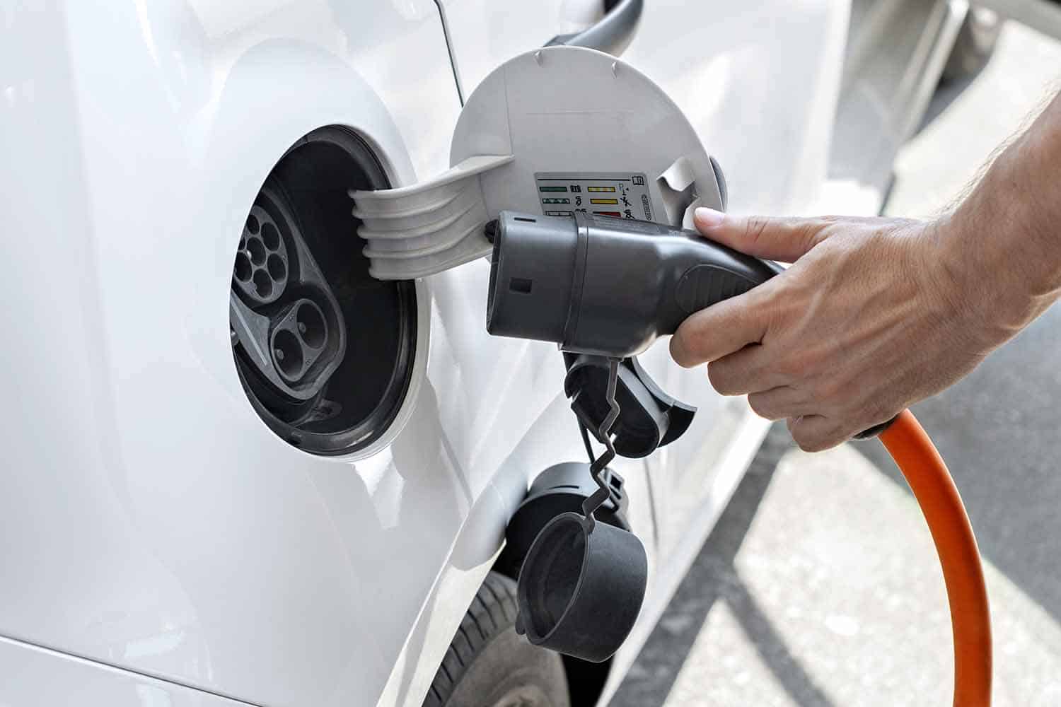 What Happens When Electric Vehicle Runs Out Of Battery?