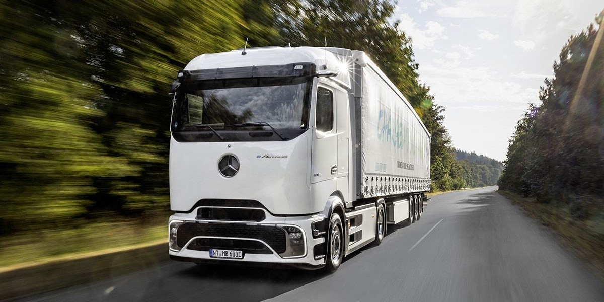 Holcim, a global leader in materials and solutions, recently made a major commitment to sustainability by placing an order for 1,000 electric Mercedes trucks.