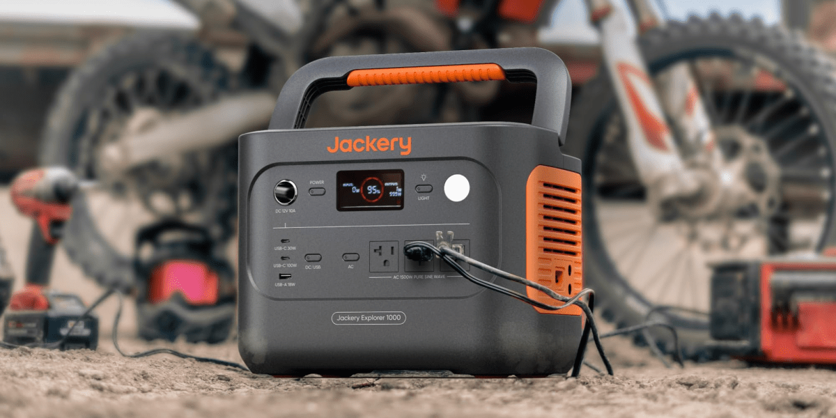 Jackery Explorer 1000 power station v2
