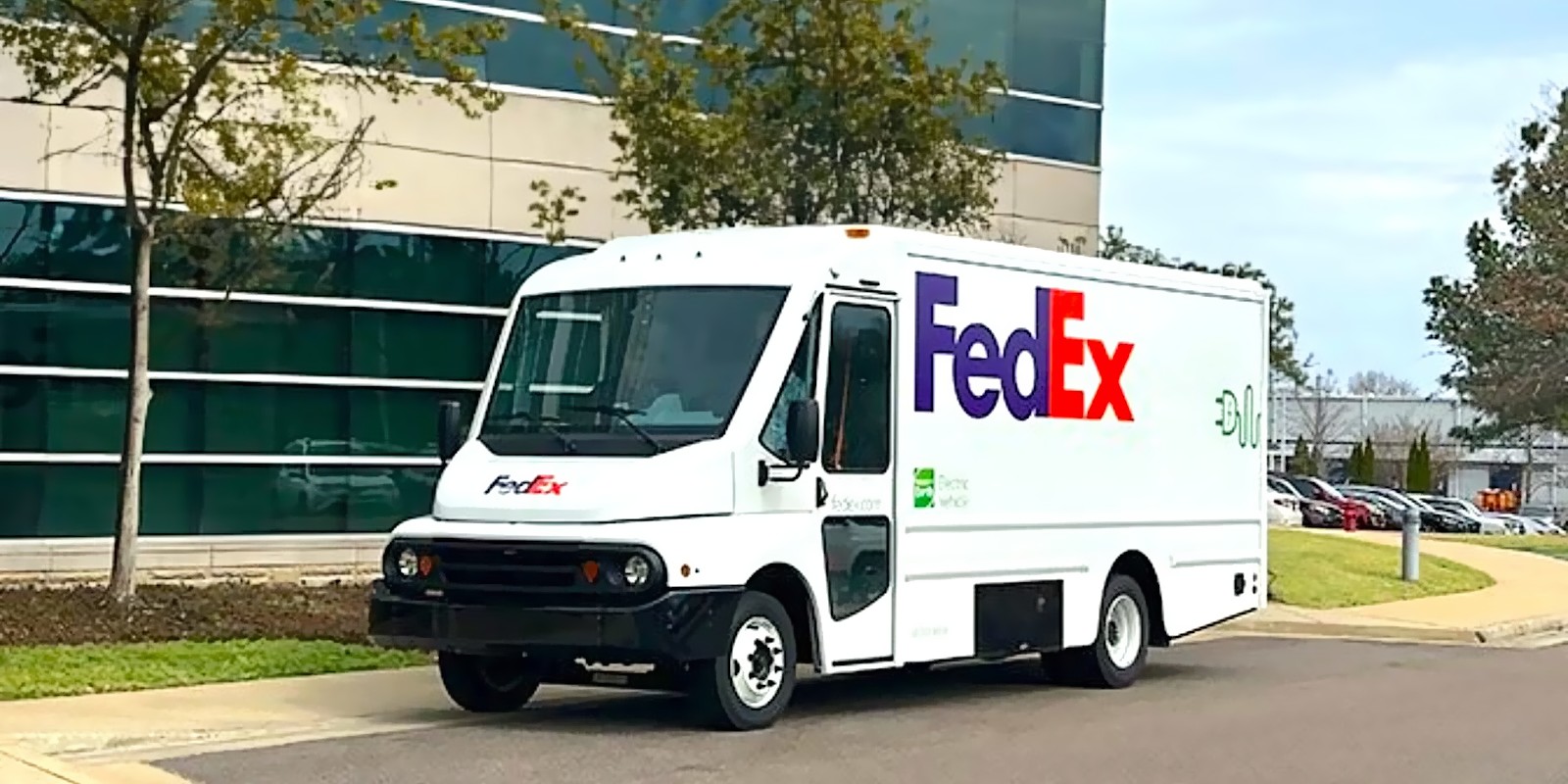 FedEx placed the first Overkhose W56 Step Vans to improve zero-tailpipe fleet